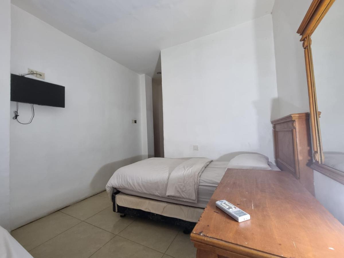 Hotel Oyo 90952 Grand Sirao Medan