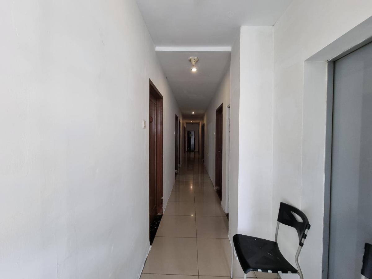 Oyo 90952 Grand Sirao 2* Medan